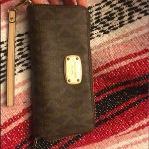 Michael Kors wallet